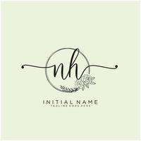 iniziale nh femminile logo collezioni modello. grafia logo di iniziale firma, nozze, moda, gioielliere, boutique, floreale e botanico con creativo modello per qualunque azienda o attività commerciale. vettore