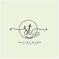 iniziale st femminile logo collezioni modello. grafia logo di iniziale firma, nozze, moda, gioielliere, boutique, floreale e botanico con creativo modello per qualunque azienda o attività commerciale. vettore