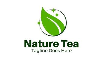natura tè logo design modello con tè icona e distintivo. Perfetto per attività commerciale, azienda, ristorante, mobile, app, eccetera vettore