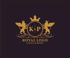 iniziale kp lettera Leone reale lusso stemma araldico logo modello nel vettore arte per ristorante, regalità, boutique, bar, Hotel, araldico, gioielleria, moda e altro vettore illustrazione.