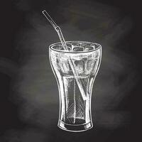 disegnato a mano schizzo di Coca Cola bicchiere con ghiaccio isolato su lavagna sfondo. veloce cibo Vintage ▾ illustrazione. elemento per il design di etichette, confezione e cartoline vettore
