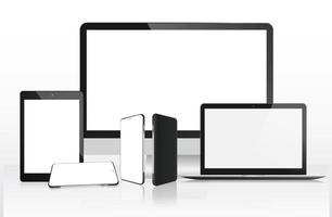 moderno mockup di laptop, dispositivi mobili e tecnologia su sfondo bianco.