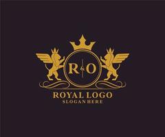 iniziale ro lettera Leone reale lusso stemma araldico logo modello nel vettore arte per ristorante, regalità, boutique, bar, Hotel, araldico, gioielleria, moda e altro vettore illustrazione.