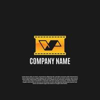 vettore vettore iniziale v film studio creativo logo concetto. logo design ispirazione