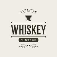 Vintage ▾ premio whisky logotipo etichetta con mano scritta. per bevande , Rum, pub, azienda. vettore