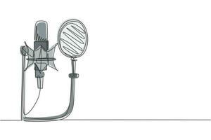 singolo oggetto tecnologico di disegno a linea, concetto di attrezzatura per la registrazione del suono. microfono da studio argento e protezione anti-pop nera sull'asta del microfono. illustrazione vettoriale grafica moderna con disegno a linea continua