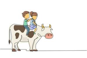 un unico disegno a tratteggio felice ragazzino e ragazza che guidano la mucca insieme. bambini seduti sulla mucca posteriore con sella nel terreno del ranch. bambini che imparano a cavalcare la mucca. vettore grafico di disegno di linea continua