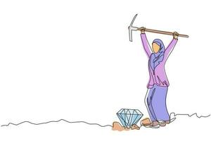 una sola linea che disegna una donna d'affari araba in buca che si arrampica felicemente mentre solleva il piccone con entrambe le mani, trovando diamanti o pietre preziose. illustrazione vettoriale grafica di disegno a linea continua