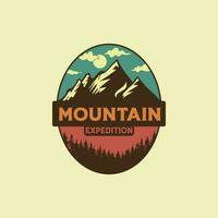 montagna spedizione retrò Vintage ▾ distintivo logo vettore