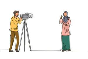 giornalista donna araba con disegno a linea continua singola. giornalisti da segnalare. due giornalisti arabi. squadra di donna giornalista giornalista uomo operatore radiodiffusione. illustrazione vettoriale di un disegno di linea