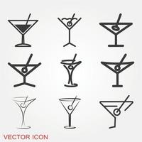 set di icone di martini vettore