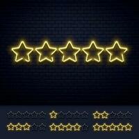 neon cinque stelle. d'oro illuminato stella neon lampade su mattone parete. oro leggero lusso valutazione cartello vettore illustrazione