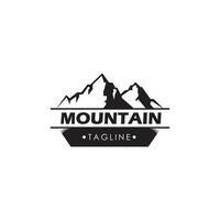montagna logo, montagna spedizione e roccia arrampicata vettore icone.