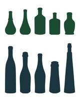 vettore impostato di colorato forma di sagome di bicchiere bottiglie per alcol, vino, whisky, Vodka, Brandy, Cognac, birra, kvas, Champagne, liquore