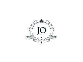 monogramma jo femminile azienda logo disegno, lusso jo oj reale corona logo design vettore