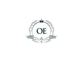 minimalista oe femminile logo creatore, alfabeto oe eo logo lettera vettore corona design per attività commerciale