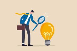 convalidare l'idea di avvio che può essere implementata e avere successo nella vita reale analizzare e scegliere il miglior concetto di idea imprenditoriale imprenditore intelligente verificare o convalidare l'idea della lampadina e approvare vettore