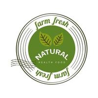 etichetta di alimenti naturali freschi di fattoria con foglie in cornice circolare vettore