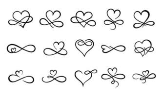 infinito amore fiorire. mano disegnato cuore decorativo fiorisce, amore ornato tatuaggio design e infinito cuori vettore impostato