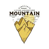 illustrazione di montagna, avventura all'aria aperta. grafica vettoriale per t-shirt e altri usi.