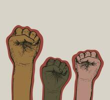 pugni di gruppo di persone di diverso gare con sollevato mani come un' simbolo di unità, protesta, forza o vittoria, successo. il concetto di unità, rivoluzione, lotta, cooperazione. vettore illustrazione