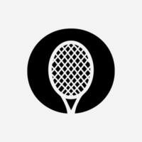 lettera o padel tennis logo. padel racchetta logo design. spiaggia tavolo tennis club simbolo vettore