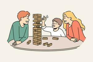 contento famiglia giochi jenga con bambino godendo tavola gioco e sviluppando bene il motore abilità nel bambino. soddisfatto ragazzo giochi jenga con genitori traino di legno bloccare su di instabile Torre. vettore