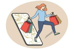 sorridente donna shopping in linea su smartphone vettore