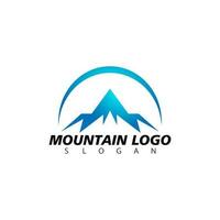 modello di logo di montagna. illustratore vettoriale
