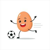 carino e divertente uovo giocare calcio. cibo fare fitness o gli sport esercizi. contento personaggio calcio Lavorando su vettore illustrazione.