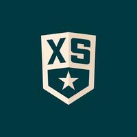 iniziale xs logo stella scudo simbolo con semplice design vettore