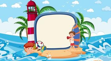 modello di banner vuoto con i bambini in vacanza sulla scena diurna della spiaggia vettore