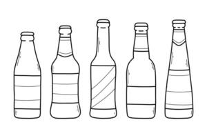 impostato di birra bottiglie nel scarabocchio stile. lineare collezione di bottiglie. vettore illustrazione.