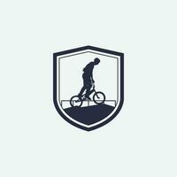 logo mountain bike vettore