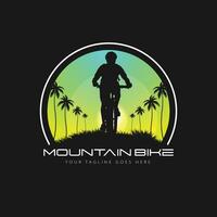 vettore logo mountain bike