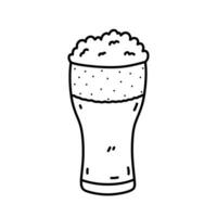 bicchiere di birra isolato su bianca sfondo. alcolizzato bevanda. vettore disegnato a mano illustrazione nel scarabocchio stile. Perfetto per carte, menù, decorazioni, logo, vario disegni.