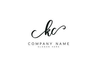 grafia kc logo design. kc logo design vettore illustrazione su bianca sfondo. gratuito vettore