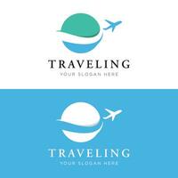 estate viaggio agenzia vacanza le compagnie aeree creativo logo design.logo per attività commerciale, linea aerea biglietto agenti, vacanze e aziende. vettore