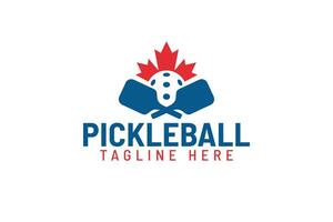 pickleball logo con un' combinazione di un' sfera, pagaie, e un' acero foglia per pickleball club, torneo, addestramento, eccetera. vettore