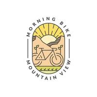 mattina montagna bike distintivo vettore illustrazione. montagna e bicicletta monoline o linea arte stile. design può essere per magliette, etichetta, stampa esigenze