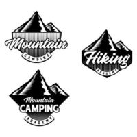 set di badge per mountain bike e camping club. vettore