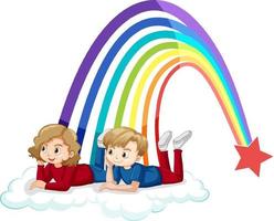 coppia di bambini sdraiati sulla nuvola con l'arcobaleno vettore