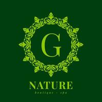 lettera g natura confine ghirlanda iniziale logo per boutique terme e bellezza benessere vettore