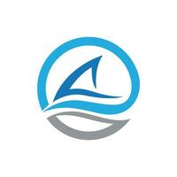 logo dell'illustrazione dello squalo vettore