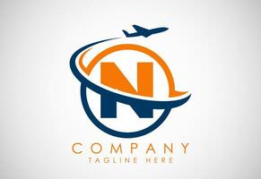 iniziale alfabeto n con aereo. viaggio icone. aviazione logo cartello, volante simbolo. volo icona vettore