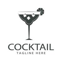 vettore semplice logo cocktail