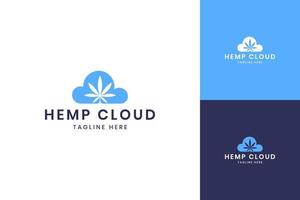 design del logo dello spazio negativo della nuvola di cannabis vettore