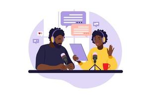 popolo africano che registra podcast in studio. conduttore radiofonico con illustrazione vettoriale piatto da tavola.