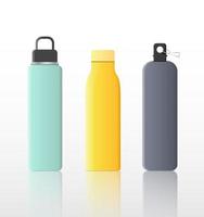 illustrazione realistica di bottiglie d'acqua colorate