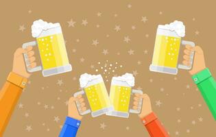 persone Tenere birra bicchieri e tintinnio, celebrazione evento, vettore illustrazione nel piatto stile